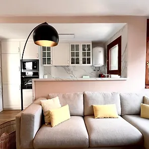  Apartamento Duplex La Roca - L'amfitriona